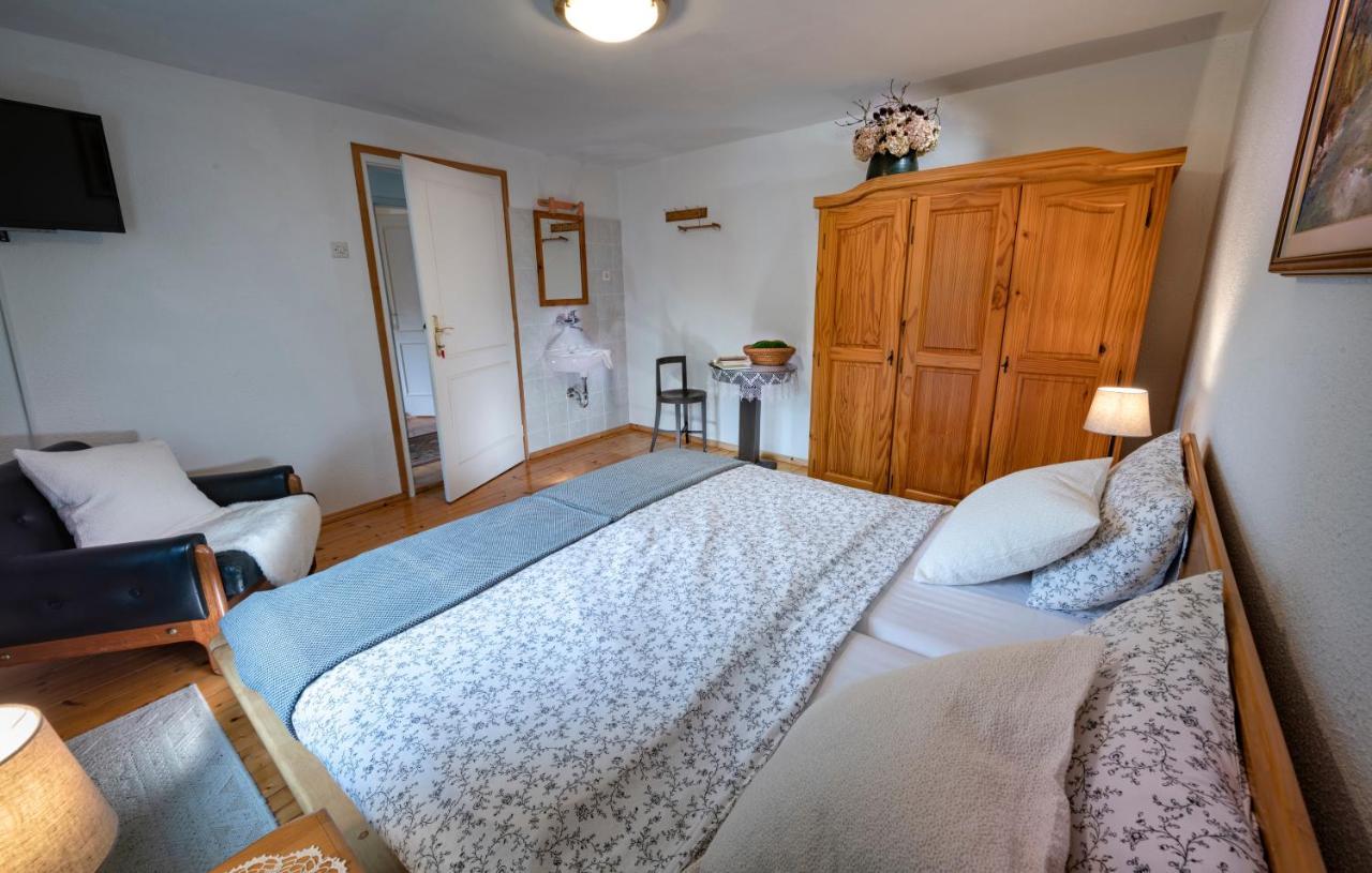Apartma In Sobe Pr'Objan ボーヒニ エクステリア 写真